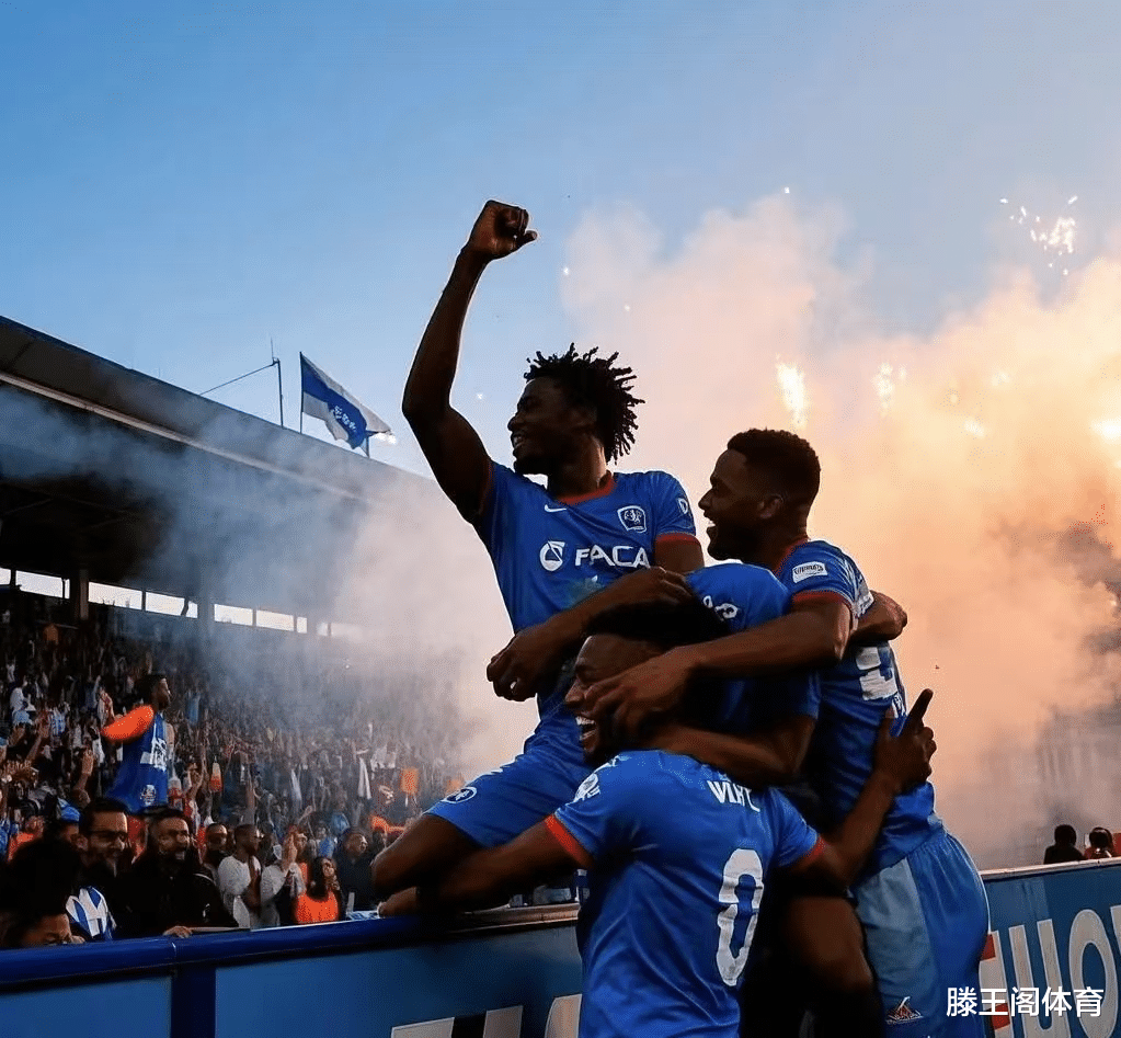 曼城球员状态良好准备下一场比赛 曼城球员状态良好准备下一场比赛