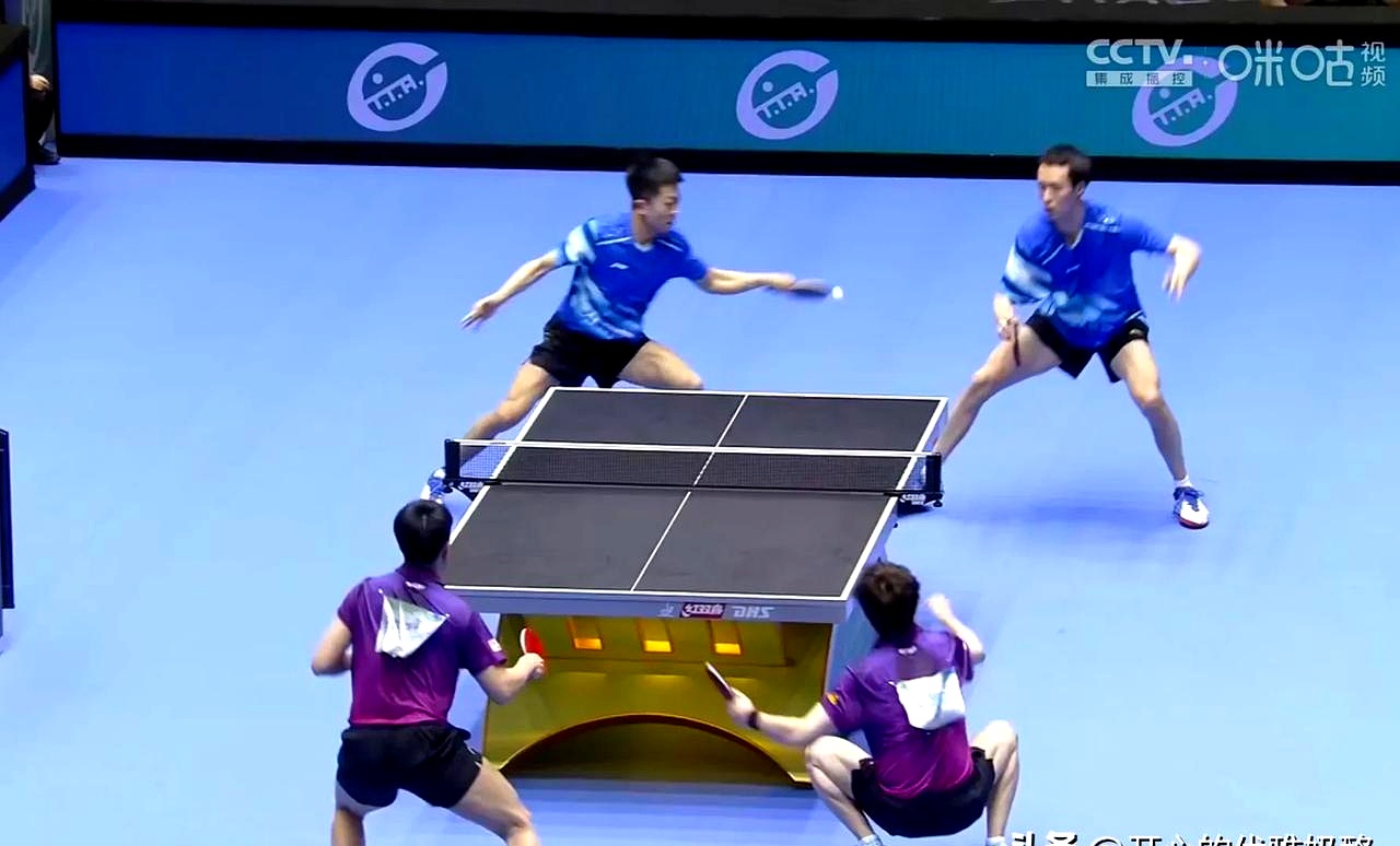 精彩对抗中球员展现顶尖水准 精彩对抗中球员展现顶尖水准