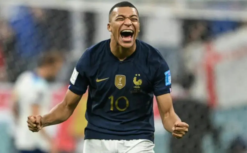 姆巴佩完成皇马梦想,为何他选择加盟皇马? 姆巴佩完成皇马梦想,为何他选择加盟皇马?