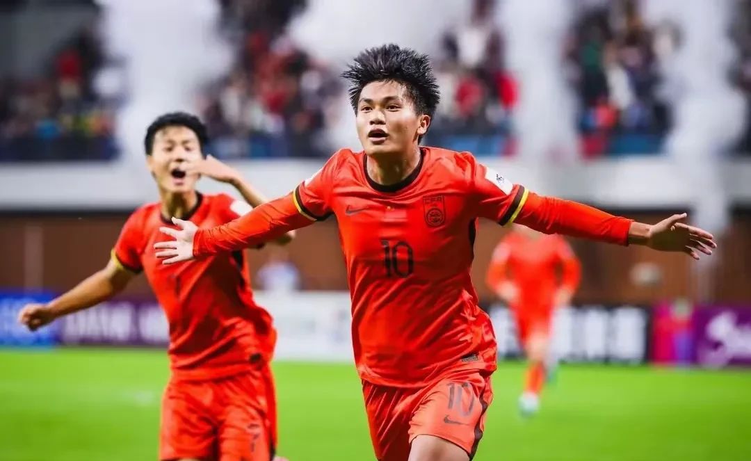 关于足坛热门战役,球队斗志高昂的信息 关于足坛热门战役,球队斗志高昂的信息