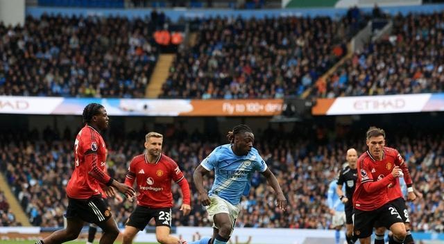 曼城队备战新一周比赛，调整心态