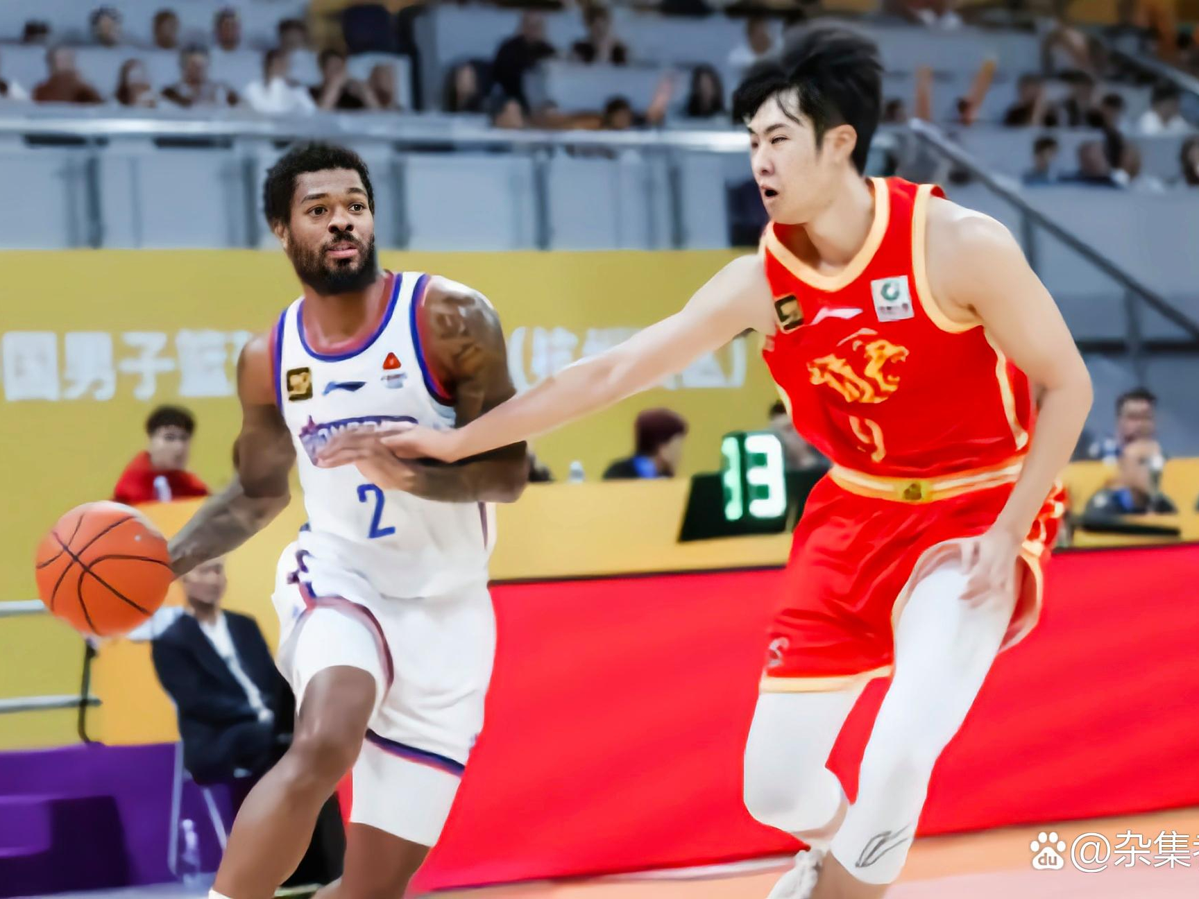 天津男篮实力超群,全力争胜 天津男篮实力超群,全力争胜