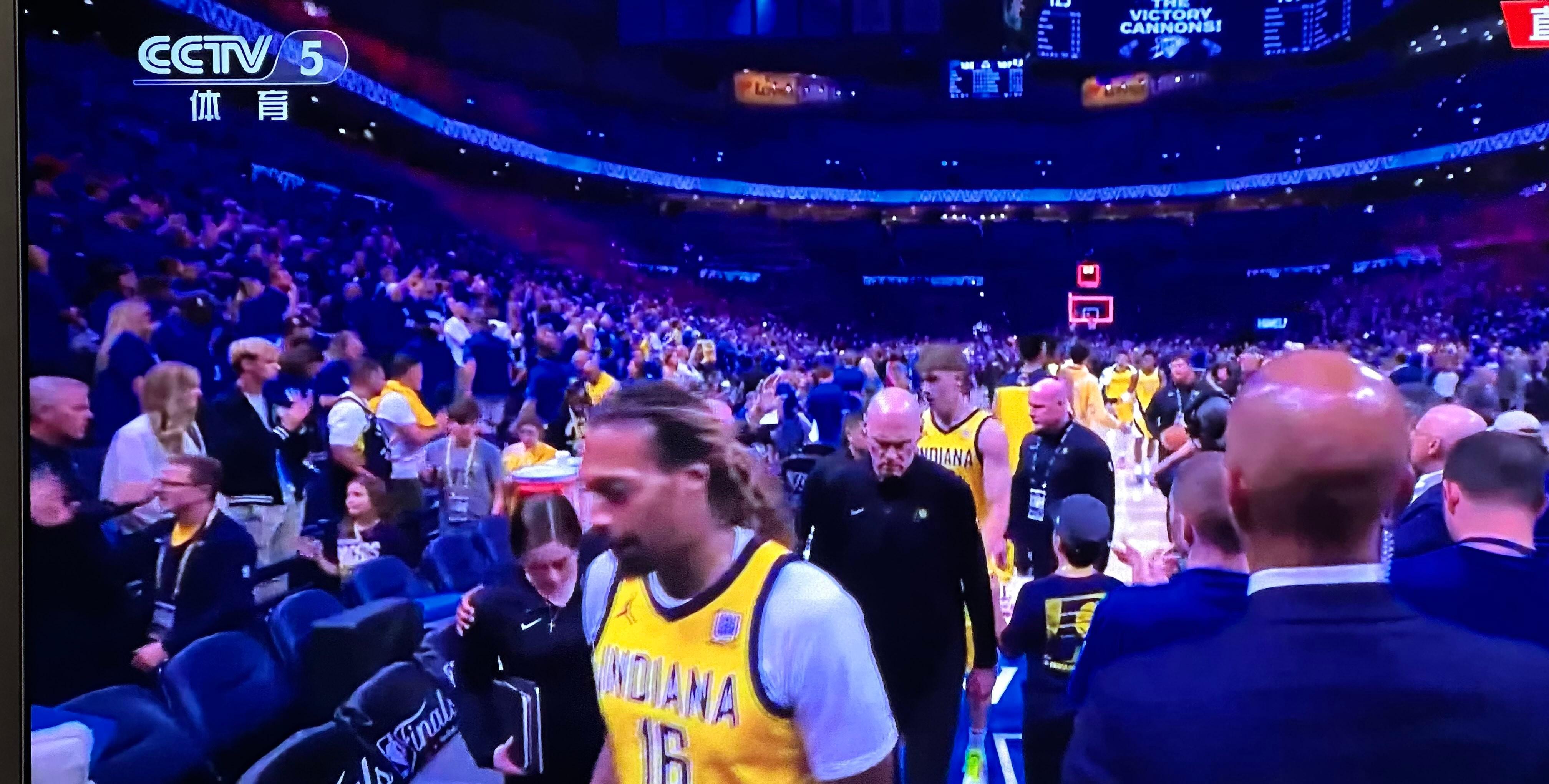 包含雷霆击败爵士，保罗砍下22分的词条