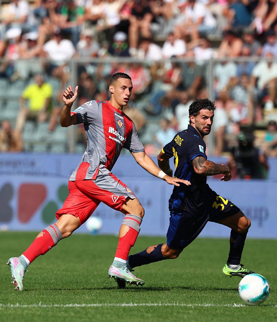 国米客场战胜对手，继续保持联赛领先优势的简单介绍