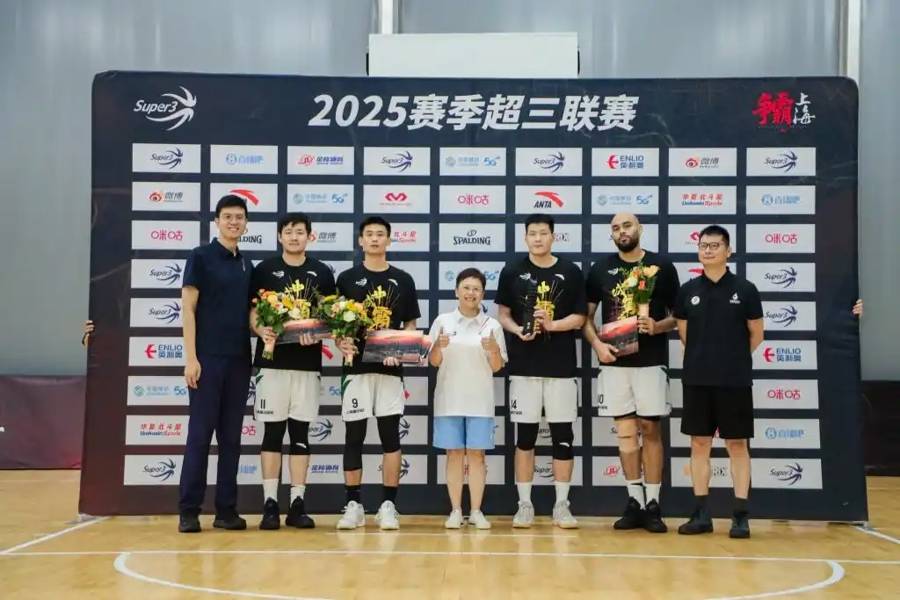 国家队在世界杯前夕进行国际篮球友谊赛