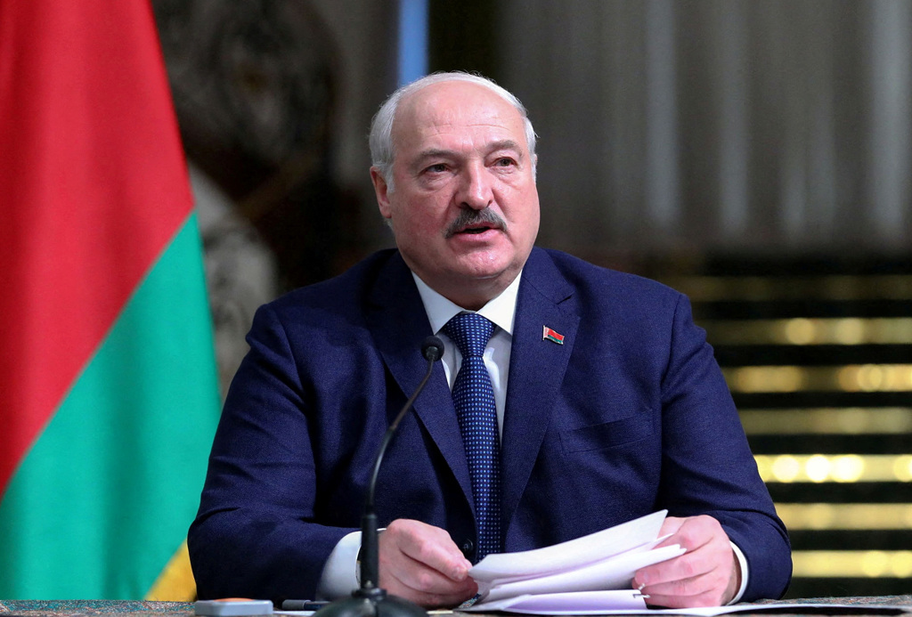 白俄罗斯国家队战术稳健，取得胜利积极进取的简单介绍